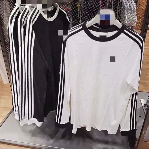 Embroidered logo, Jennie's same style, unisex casual long-sleeve T-shirt and sweatshirt with small logo embroidery, white and black 3546