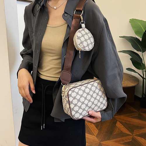 Shoulder bag retro parent-child small square bag simple wide strap crossbody bag texture women's bag dropshipping