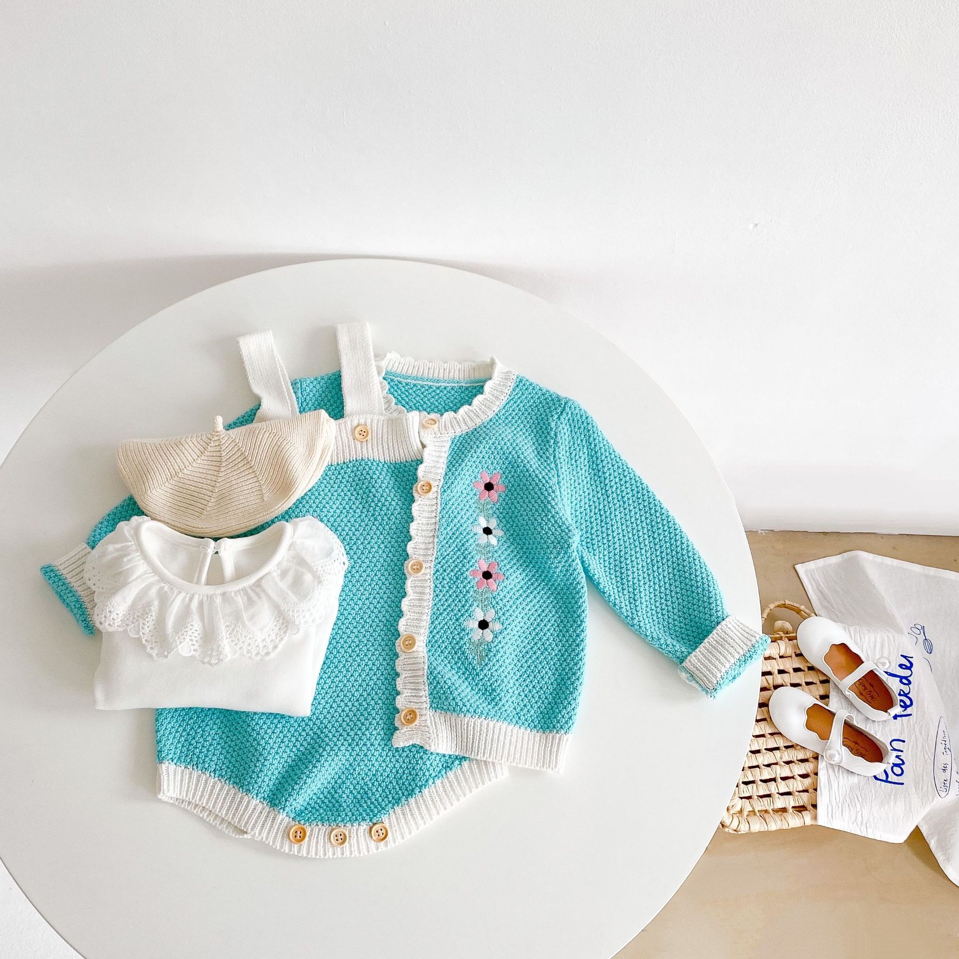 2024 frühling Herbst Kleidung Säuglings-und Kind Bestickte Baby Mädchen Strickjacke + Ha Yi Crawler Zwei Stück Set Einzel_voghion.com