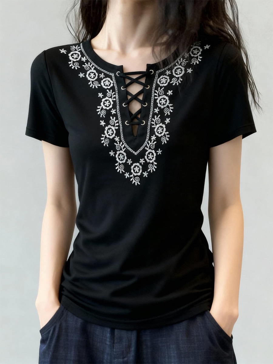 Áo nữ tay ngắn cổ tròn phong cách Bohemian thêu họa tiết, dáng rộng thoáng mát — màu đen