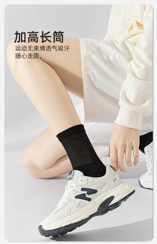 黒と白のファッションの靴下の女子学生のストッキングの綿の靴下は春と秋の季節の女子学生の靴下の諸及び靴下業の女性の靴下の秋を卸売りします。|undefined