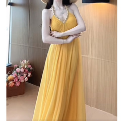 夏季新款时尚气质法式挂脖绑带减龄连衣裙长裙自带胸垫拼接中裙