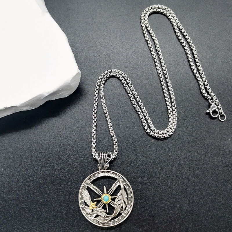Chencui Downstream Feather Eagle Compass for Men's Trendy Personality Thread Hollow Necklace Pendant_voghion.com