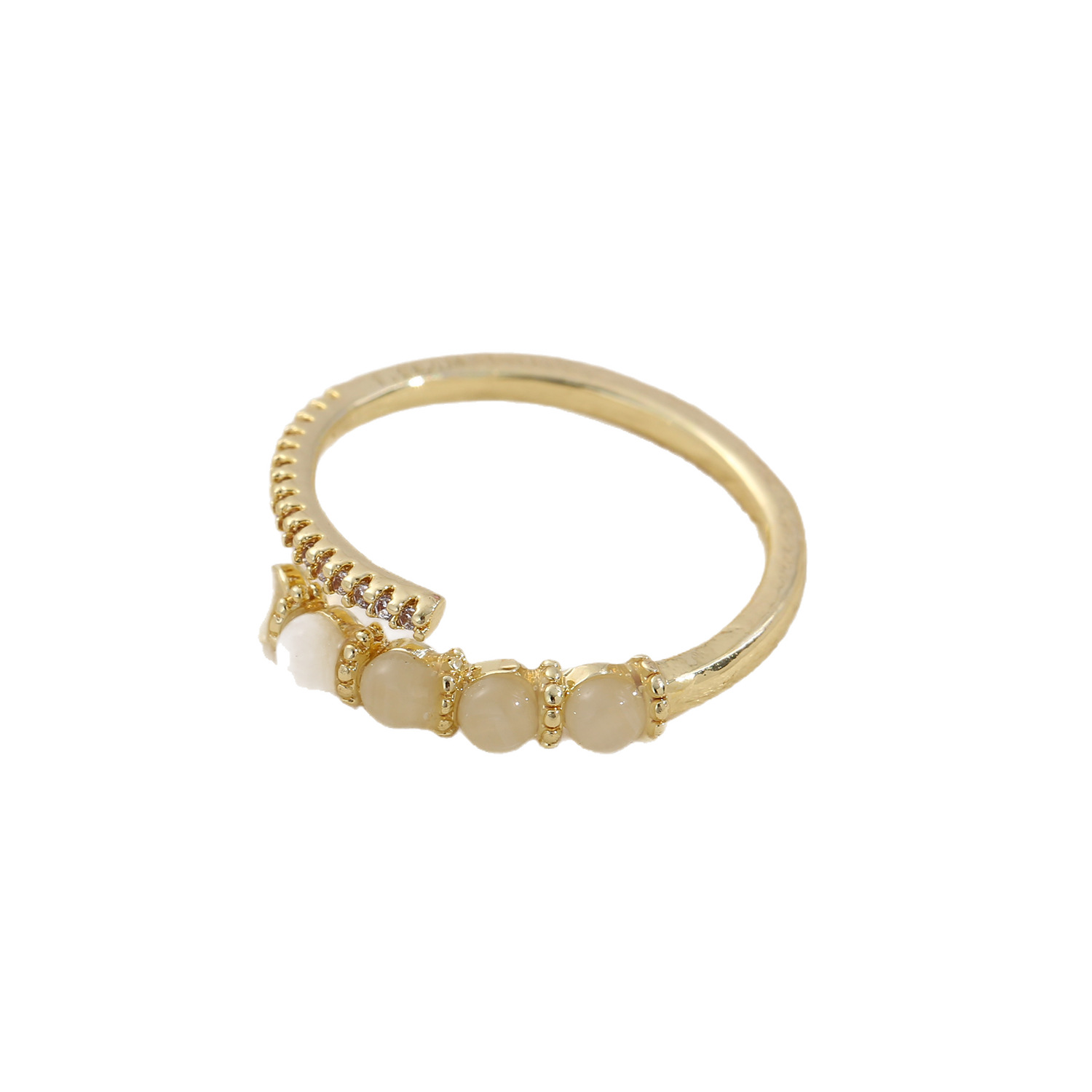 Sparkling Ring For Women, Crafted With Romance.Sleek & Comfortable, Designed To Highlight Your Charm.A Subtle Yet Stunning Piece For Dates,_voghion.com