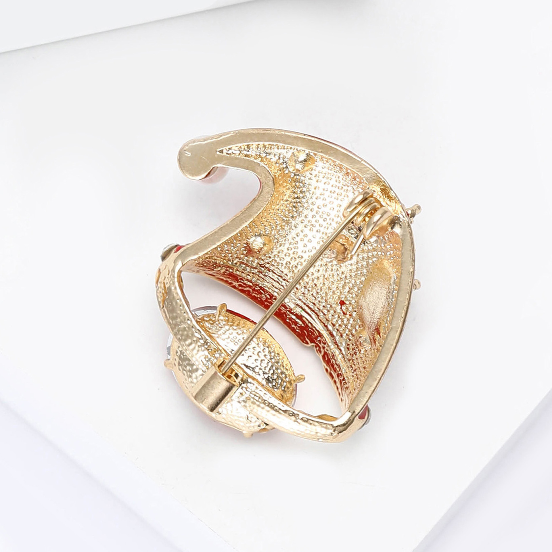 New European and American Creative Alloy Diamond-Encrusted Enamel Christmas Hat Brooch Simple and Versatile Men's and Women's Clothing Corsage Jewelry Pin