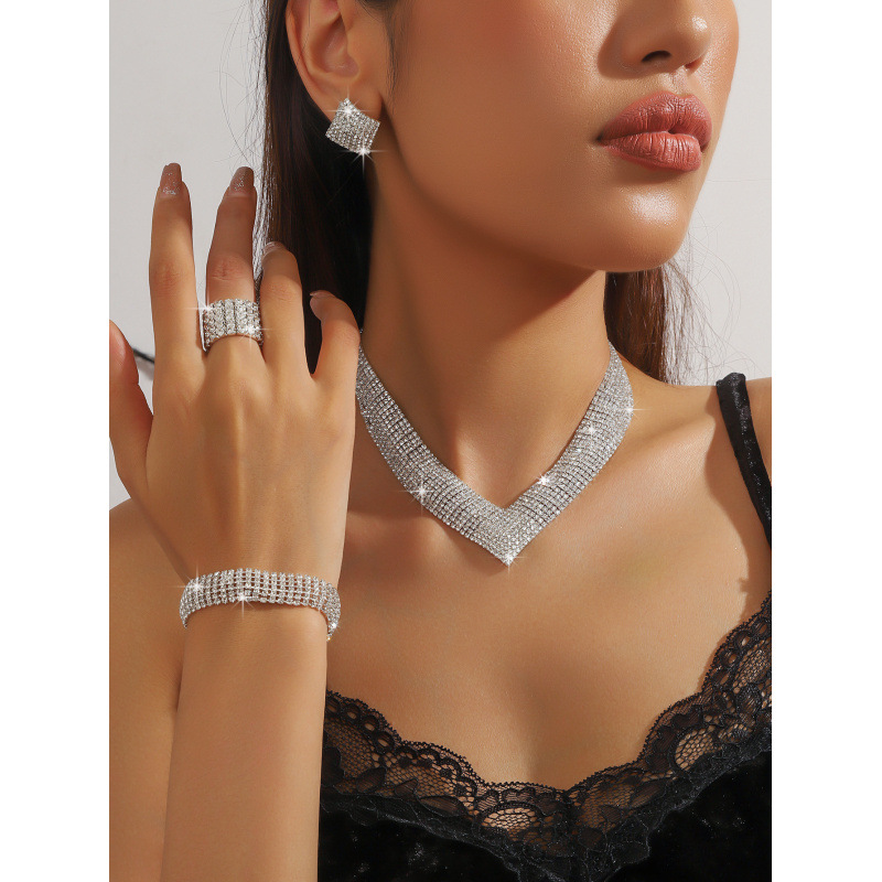 Fashionable popular atmospheric rhinestone silver plated bridal jewelry necklace bracelet elastic ring suit dress_voghion.com