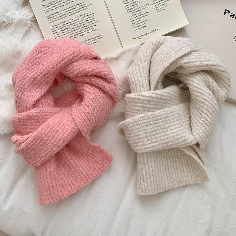 Bufandas coreanas para mujeres 2025 otoño y invierno nuevo color sólido suave glutinoso versátil simple bufandas de punto de lana al por mayor
