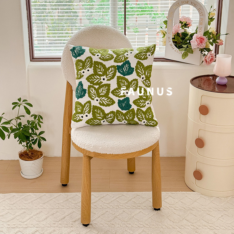 바람에 나뭇잎 자수 모델 45*45