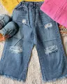 Ripped jeans (in stock)