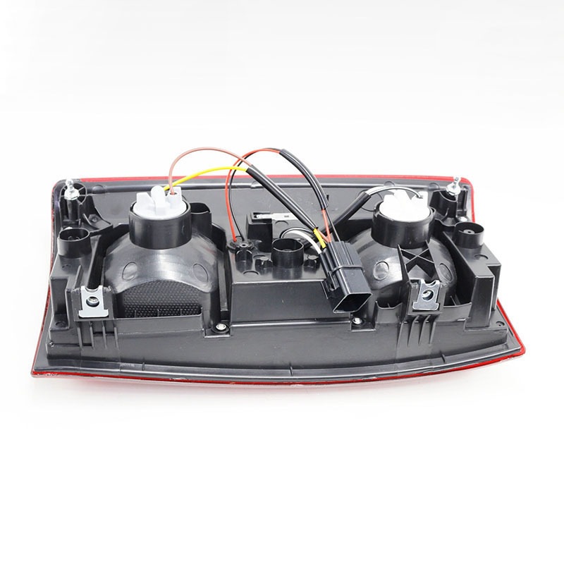 4133200P306A is suitable for the rear tail light, reverse light, and brake light of the JAC T8 pickup truck, with bulb and wiring harness