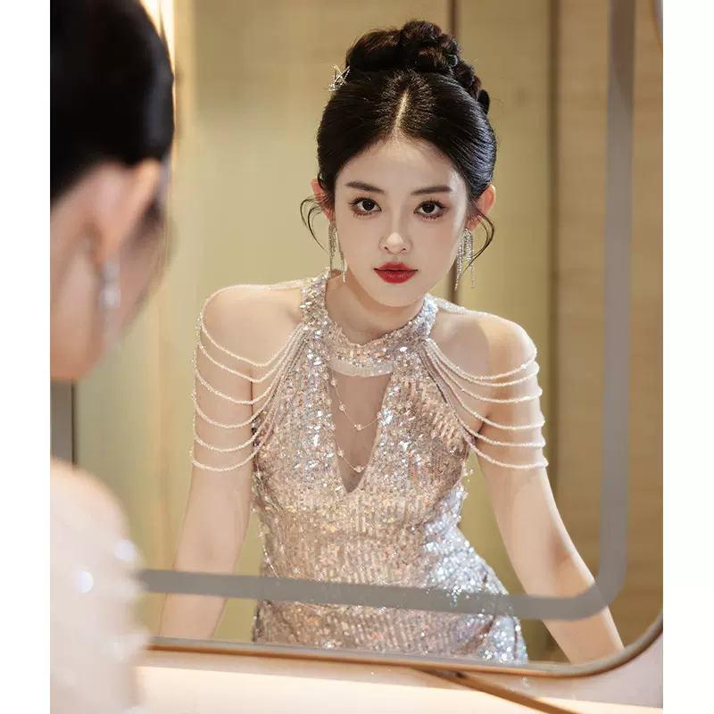 宴会晚礼服2025新款香槟色挂脖流苏亮片鱼尾款长裙年会艺考演出服