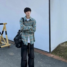 跨境2025年春秋季新款格子长袖衬衫翻领复古宽松情侣休闲衬衣男潮