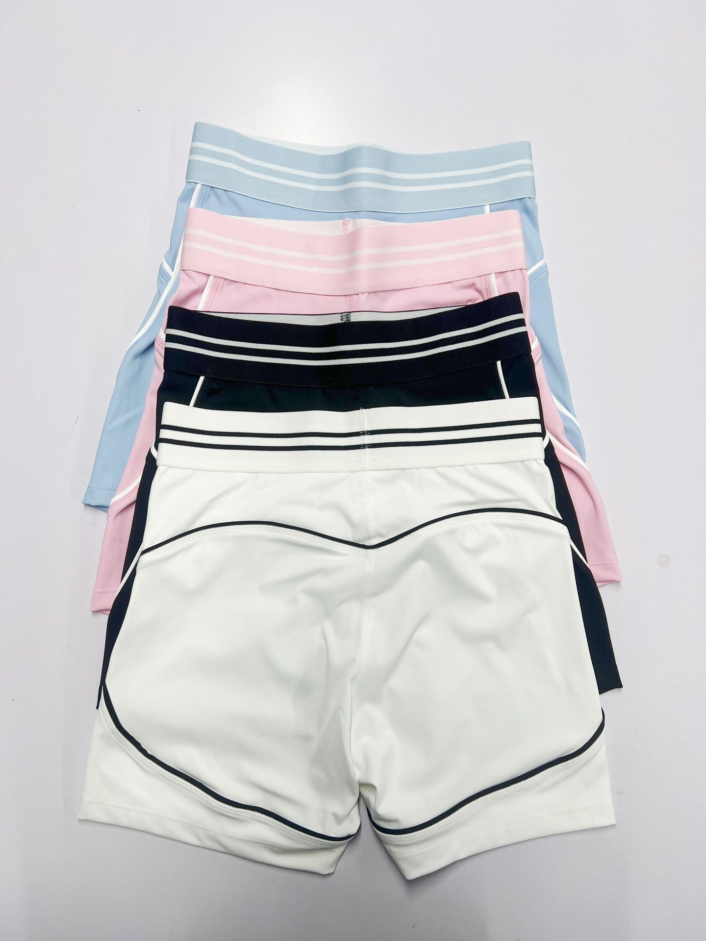 Line Blocked Nude Feel Shorts Set, U Shaped Backless Pullover, Tight Fitting, Breathable, Skin Friendly, Sports And Fitness Two Piece Set._ecoleips.com