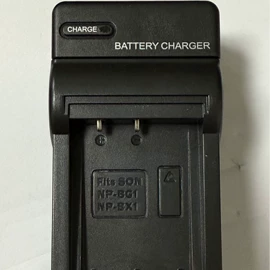 相机充电器;数码充电器