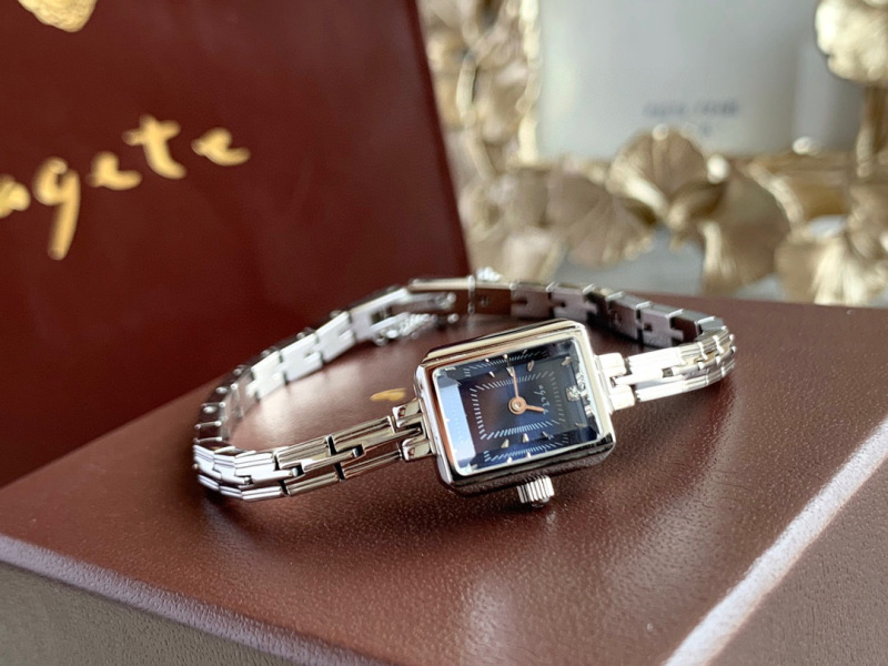 Agete同タイプ中古腕時計ミニ秀気角型麦穂レディース角型レトロ石英時計watch|undefined