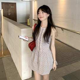 甜美气质无袖碎花背心裙子女夏连衣裙收腰初恋夏日设计绝美小裙子