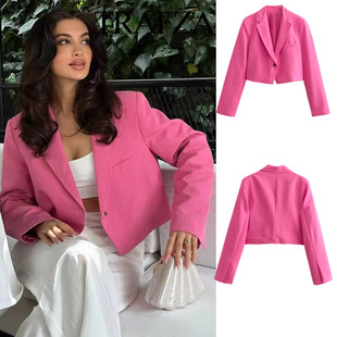 �羳�W��Ů�b�̿����b���|����С���L�߼��з�ɫ����Ů��������