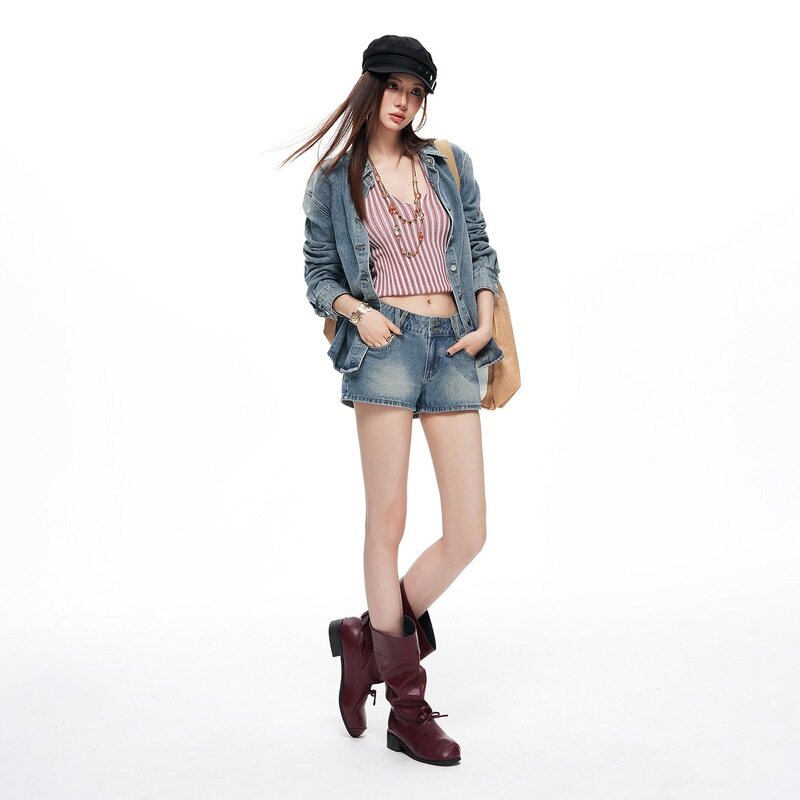 Shi Lin versatile 26 autumn new collection: Parisian-style, fashionable, and retro washed denim shirt for women, a trendy autumn fashion item Shi Lin versatile 26 autumn new collection: Parisian-style, fashionable, and retro washed denim shirt for women, a trendy autumn fashion item