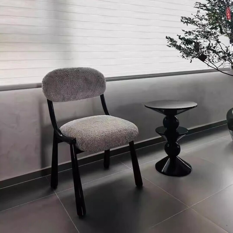 小羊肖恩椅家用餐椅简约休闲北欧靠背黑色金属椅子北欧靠背化妆凳|undefined