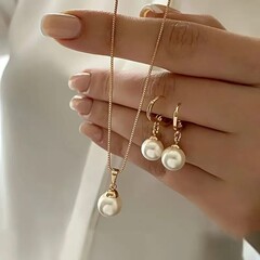 フランスのレトロな真珠のペンダントの耳のボタンの小さい大衆の軽豪華感の香港風のファッションの気質のファッションのファッションのファッションの金の女性の耳飾りの鎖