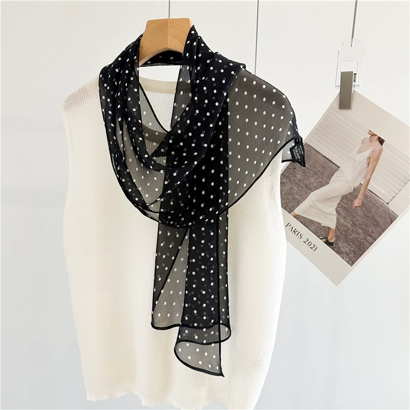 Французский Hep Ben Wind Mulberry Silk Лето Лето Фальш Joe Qiqi Ретро Роза Potten Зажим Шелк Шарф Женский Западный Западный Полотенце
