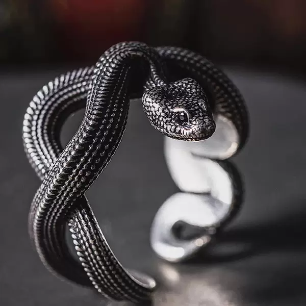 Retro European and American New Python Ring Dark Punk Style Stereo Snake Ring Snake Winding Ring Factory Wholesale