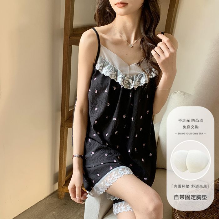 Venta al por mayor transfronteriza verano nuevo pijama mujer nube algodón encaje tirantes pantalones cortos cojín fijo para el pecho dulce servicio a domicilio
