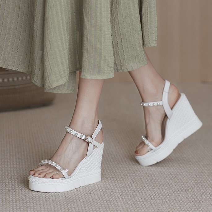 Sandal cao gót nữ hở mũi quai ngang đính ngọc trai, đế xuồng dày dáng La Mã — màu trắng, màu mơ