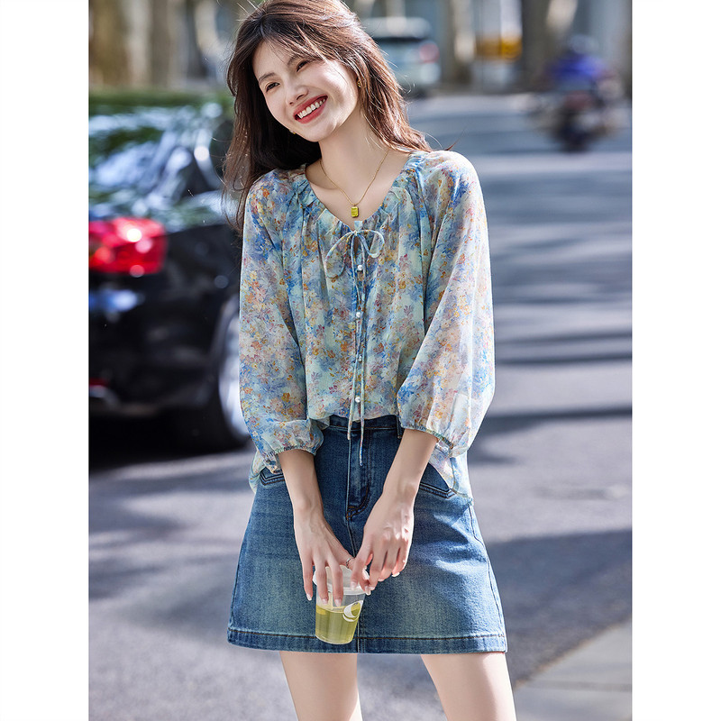 Summer Loose Slim V-neck Chic Beautiful Shade Shirt Top French Floral Chiffon Commuter Shirt for Women