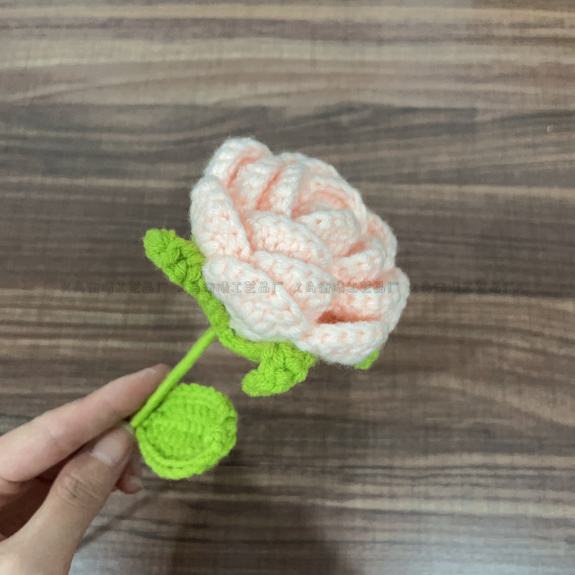 Lily tejido a mano acabado rosa Lily Tulip flor artificial lana ramo regalo