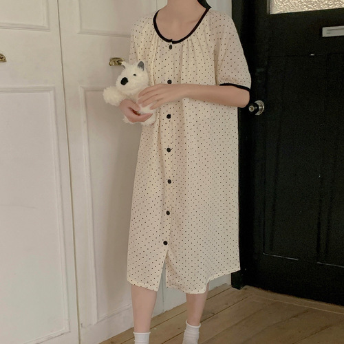 Summer postpartum sleepwear: Women's mid-length pajamas and nightgowns—thin, pure cotton gauze style perfect for nursing mothers, pregnant women, and comfortable at-home wear during pregnancy.