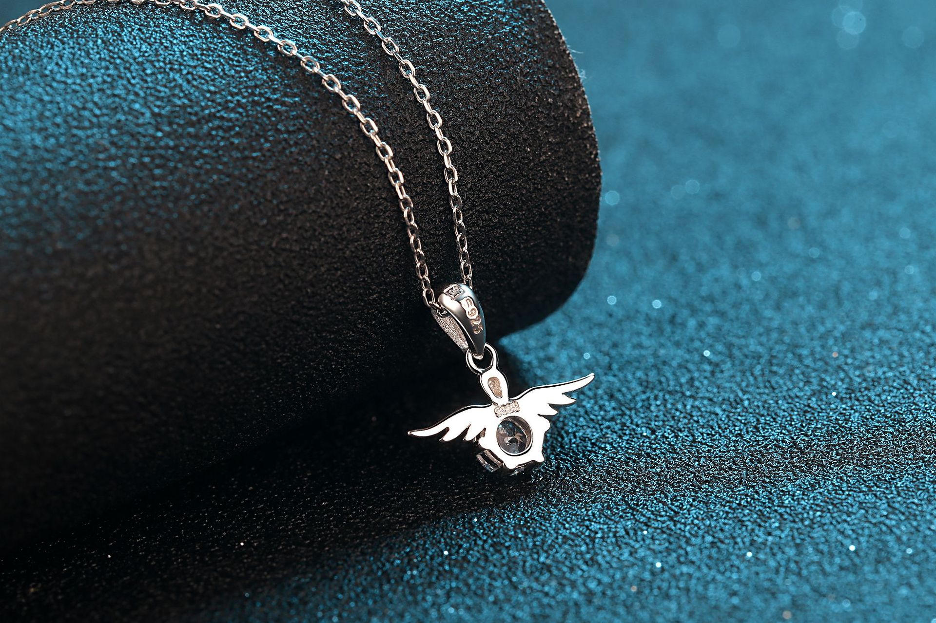 Elegant Simple Style Angel Wings Sterling Silver Plating Moissanite Zircon Pendant Necklace 1 Piece display picture 1