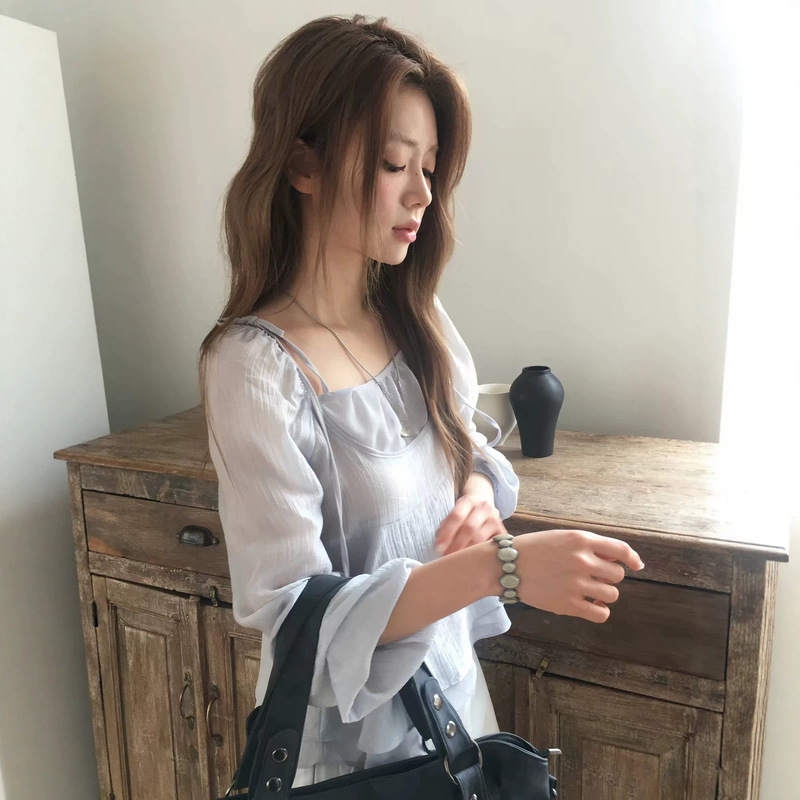 Korean designer's tie-dye long-sleeve shirt, Korean-style women's clothing with multiple wearing options, sweet, gentle, and lightweight top Korean designer's tie-dye long-sleeve shirt, Korean-style women's clothing with multiple wearing options, sweet, gentle, and lightweight top
