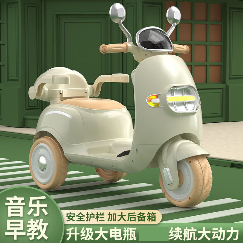 El triciclo eléctrico de la motocicleta de los nuevos niños con la barandilla se puede utilizar para el lote recargable doble del coche de la batería 1-3-6 años