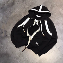 女式T恤;女式卫衣;羽绒服