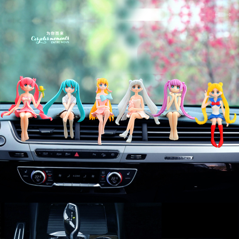 Adornos de coche de celebridades de Internet Adornos de decoración interior creativa de niña hermosa Adornos de decoración del hogar del corazón de niña linda