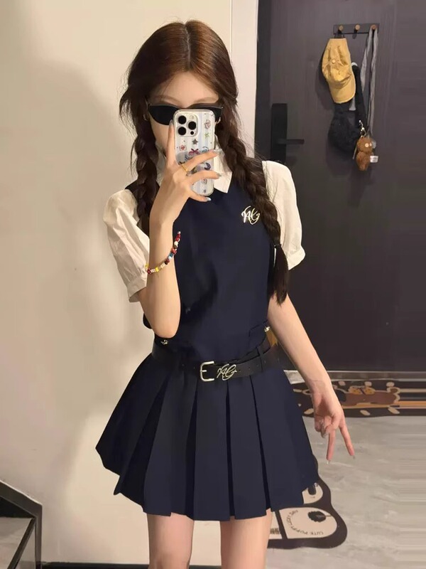 College Style Suit Summer New Design High Waist Slim Short-Sleeved Shirt Suspender Pleated Dress Two-Piece Set College Style Suit Summer New Design High Waist Slim Short-Sleeved Shirt Suspender Pleated Dress Two-Piece Set