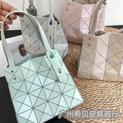 3月限定 日本製 幾何学模様 ダイヤモンドバッグ 大小角箱 4仕切り 携帯用 ショルダーボックスバッグ