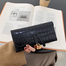 复古鳄鱼纹女士长短款钱包高级感D字扣多卡位手拿包时尚折叠钱夹