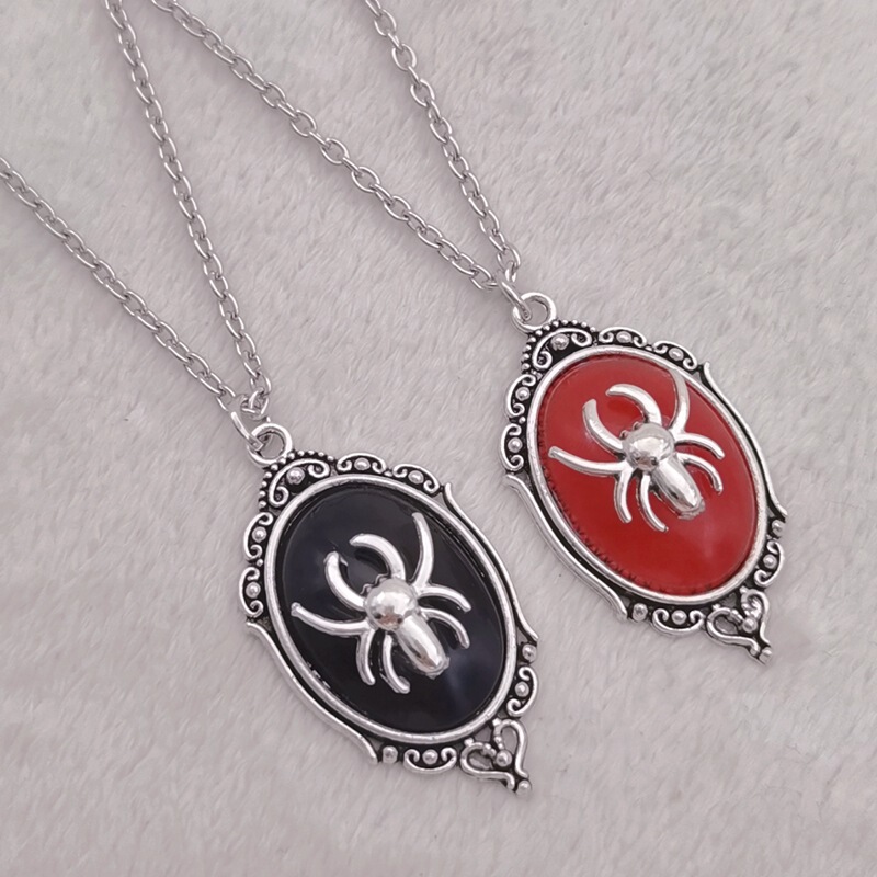 Cross-border Hot Gothic Spider Pendant Necklace European and American Fashion Personality Niche Victorian Jewelry