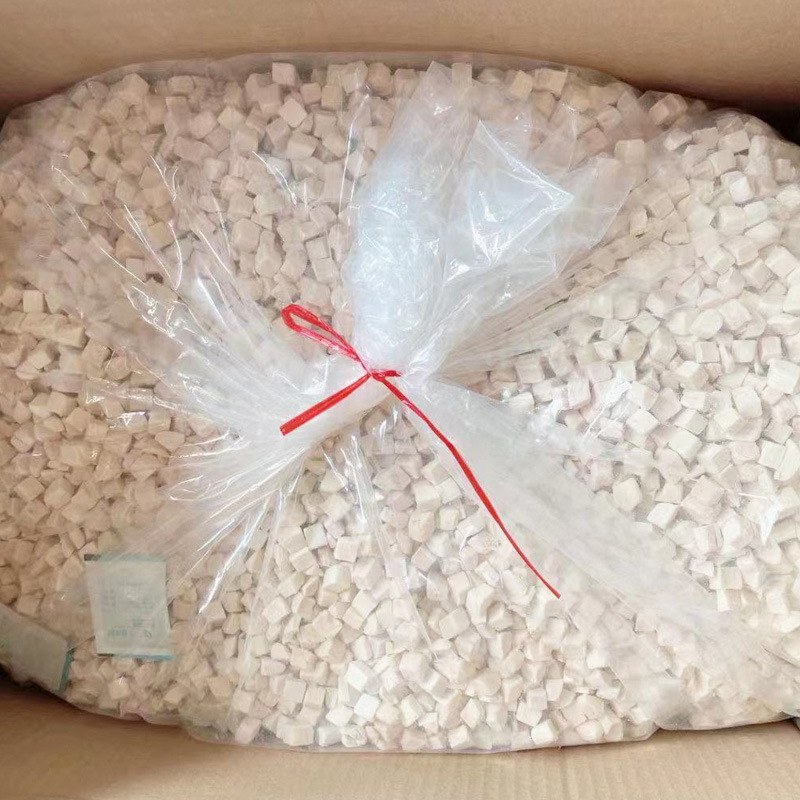 Freeze-dried cat snacks chicken grain bags wholesale pet freeze-dried dog food mix food chicken breast freeze-dried puppies kittens to eat