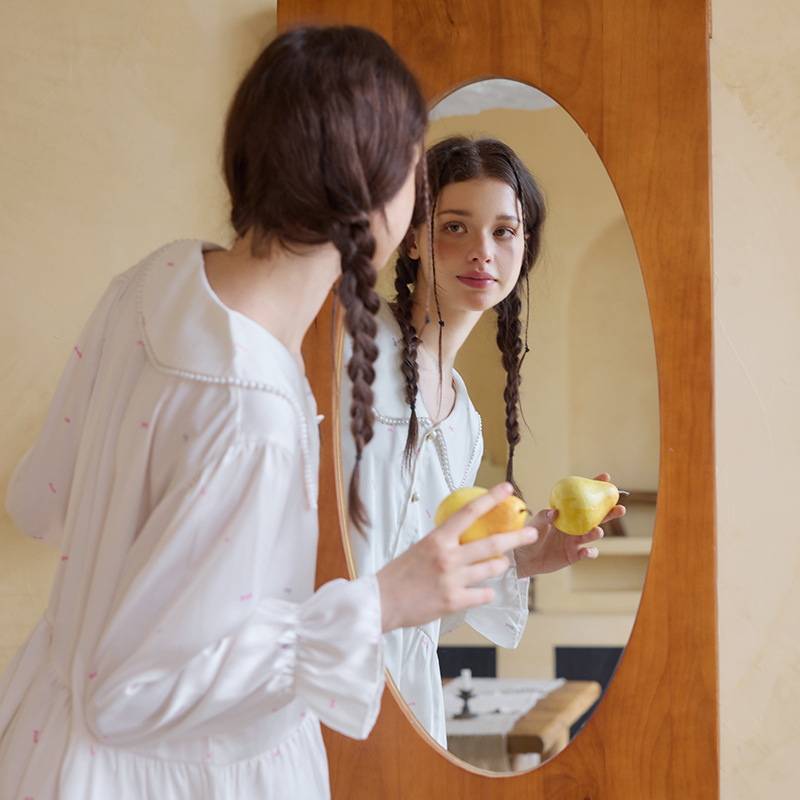 프렌치 스타일 진주 칼라 러플 아이스 실크 여성 홈웨어 고급 잠옷 세트 실크 느낌