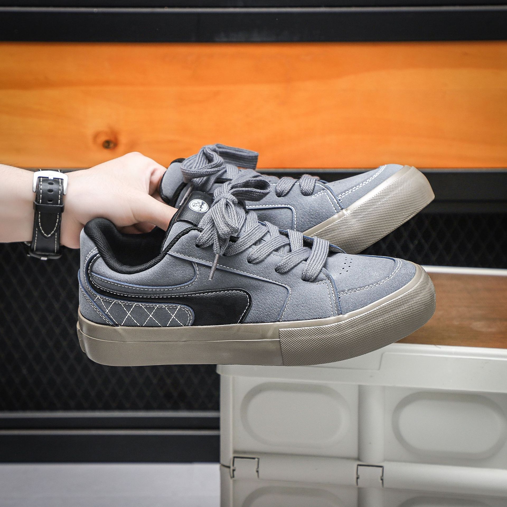 Yuanbo 2025 nuevos zapatos de skate casuales de pieles para hombres, 2025 primavera nuevos zapatos de moda para hombres image 4