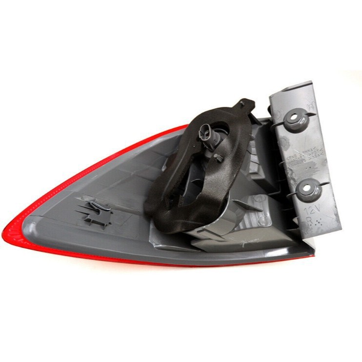 Aplicable a las luces traseras de tres cilindros, luces traseras