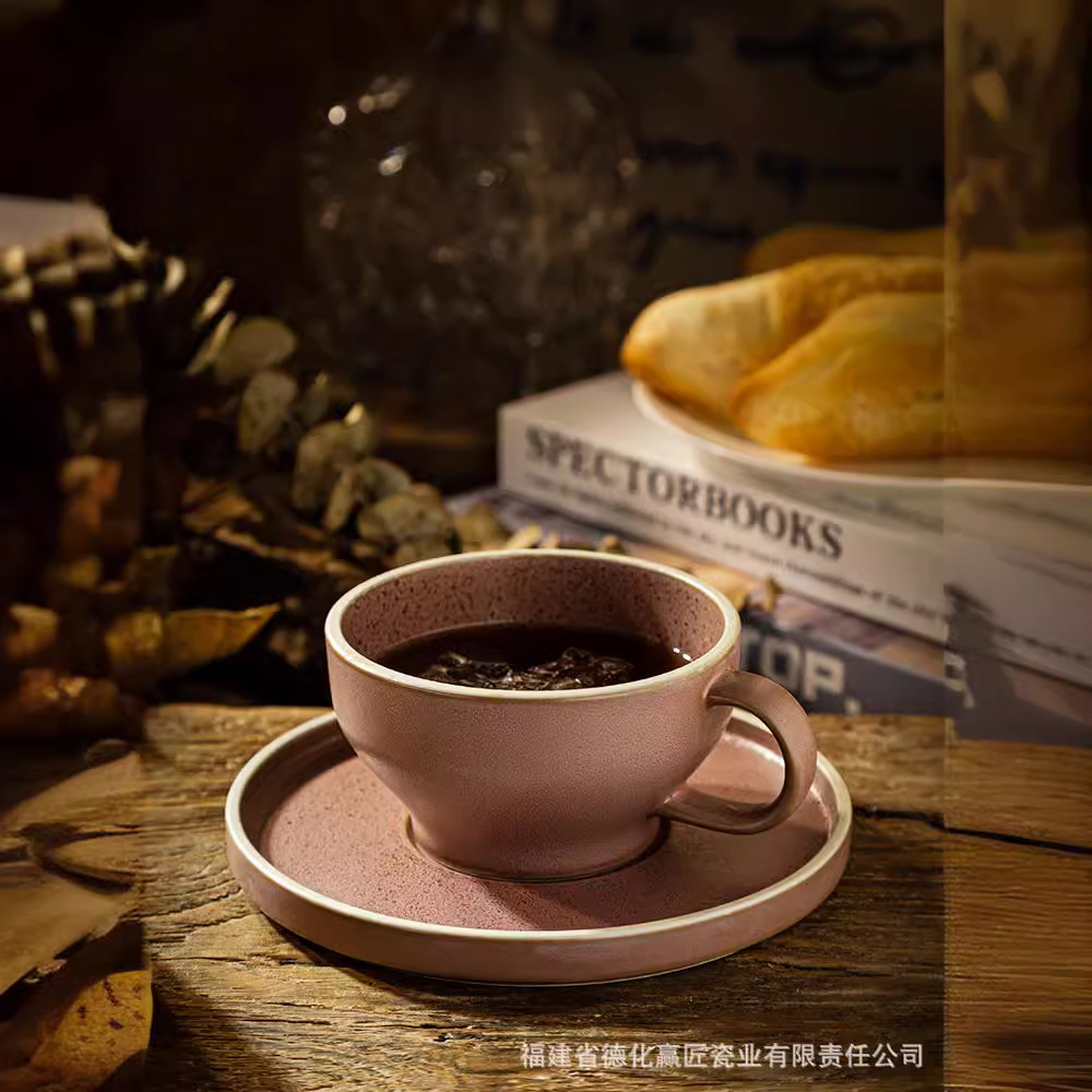 Conjunto de tazas de café clásicas nórdicas transfronterizas de estilo europeo pequeño lujo estilo europeo elegante taza de cerámica de alta calidad personalidad