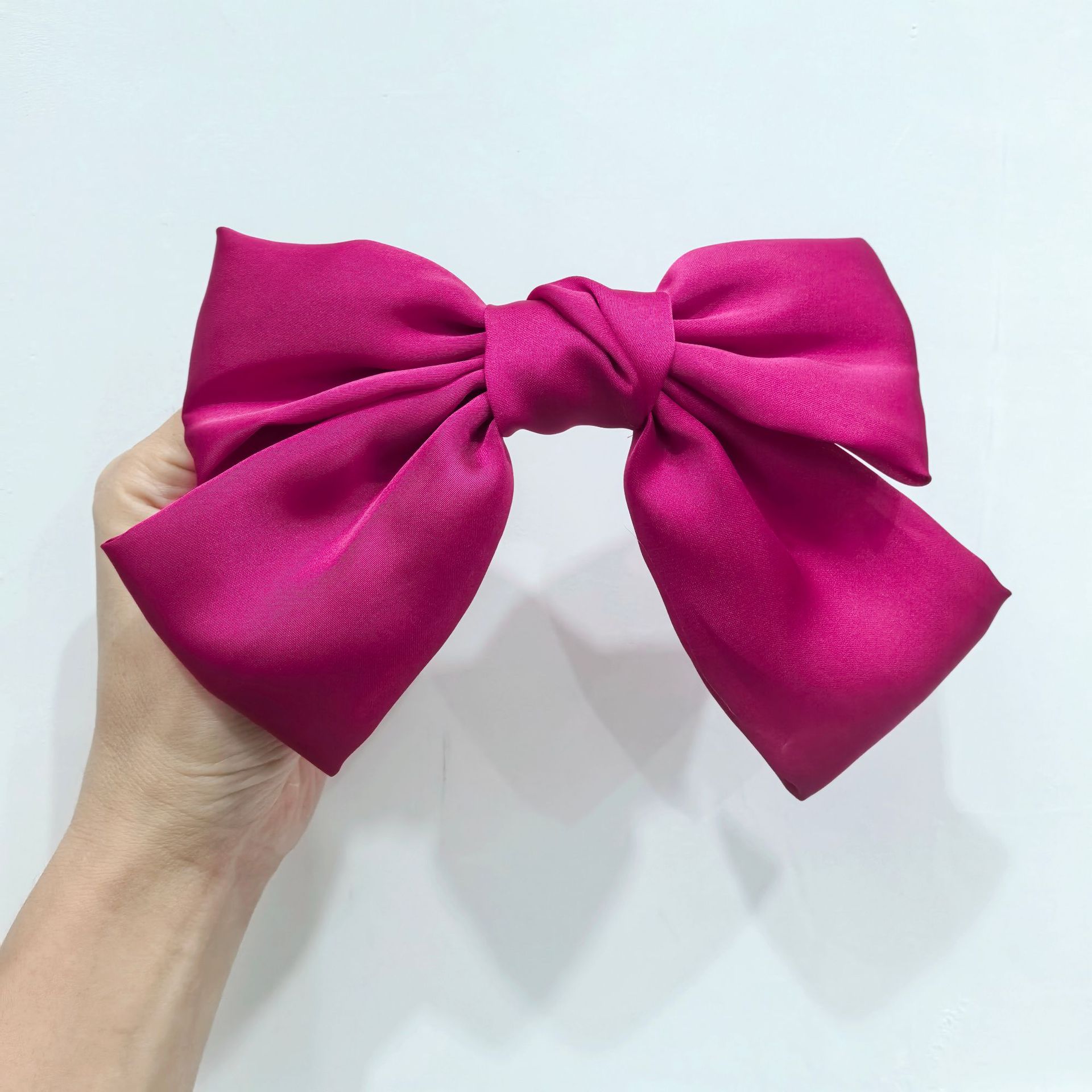 봄 클립 로즈 레드