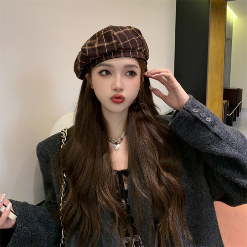 Grid beret for women, autumn Korean version, versatile, face-slimming, artist's hat, internet celebrity, British style hat, Instagram trendy