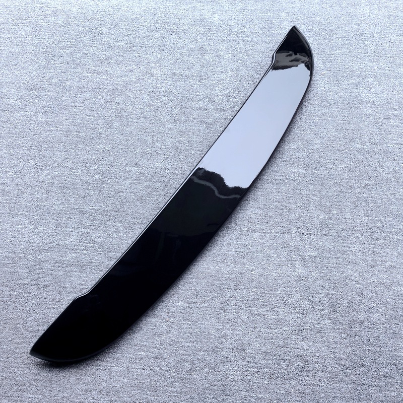 Suitable for 2016-2022 Volkswagen Kaveli T6 Modified Special No-Drill Paint-Coated Rear Spoiler
