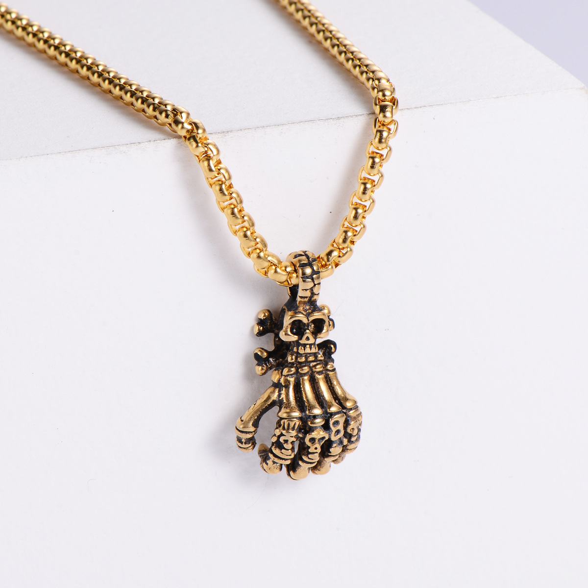 8g Weight PVD Coated Gold Plating Process Pendant Jewelry Making Type Punk Style Skull Head Ghost Paw Pendant Wholesale Nihaojewelry