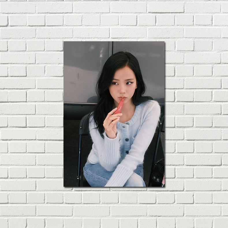 Coated Paper Poster Set, 8-Piece K-pop Wall Stickers, Glossy Collectible Prints